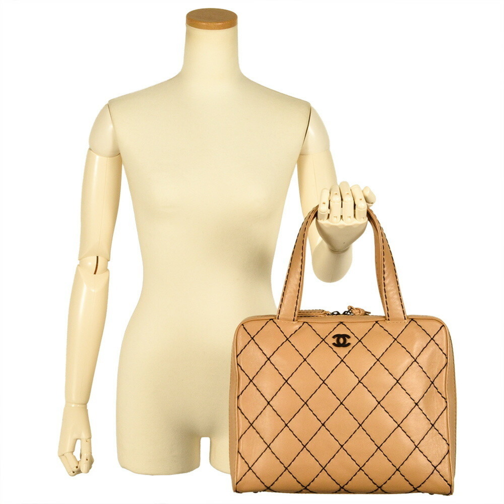 CHANEL Cream Leather Tote Bag - Picture 9 of 9